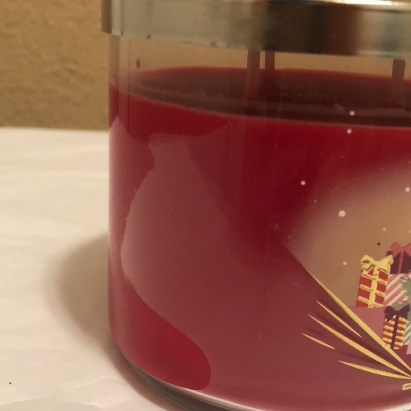 NWT Bath & Body Works Bright Christmas Morning 3 wick candle. Beautiful Lid. - Picture 8 of 8